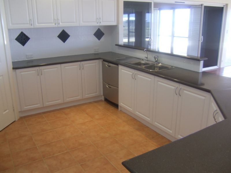 2 Dongara Vista, Dawesville WA 6211