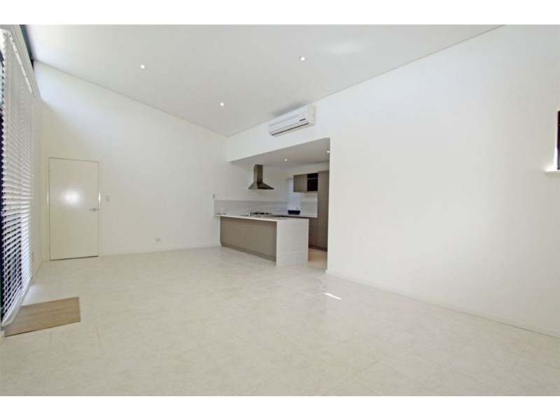 1 Golfers Retreat, Halls Head WA 6210