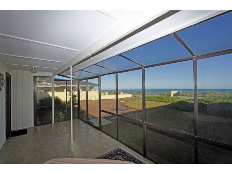 8 Ormsby Terrace, San Remo WA 6210