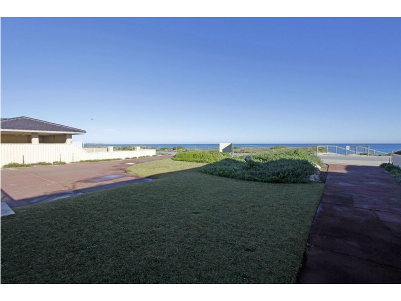 8 Ormsby Terrace, San Remo WA 6210