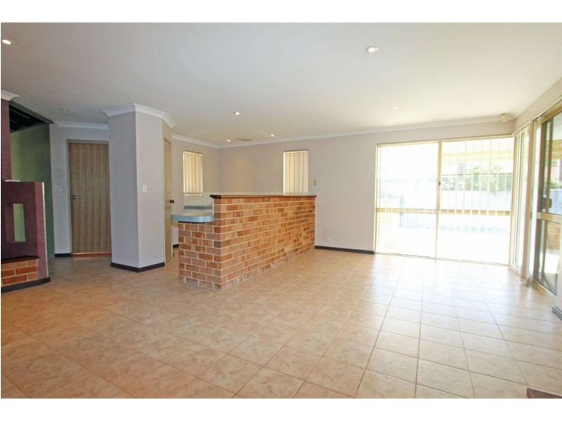 32 Cambridge Drive, Greenfields WA 6210
