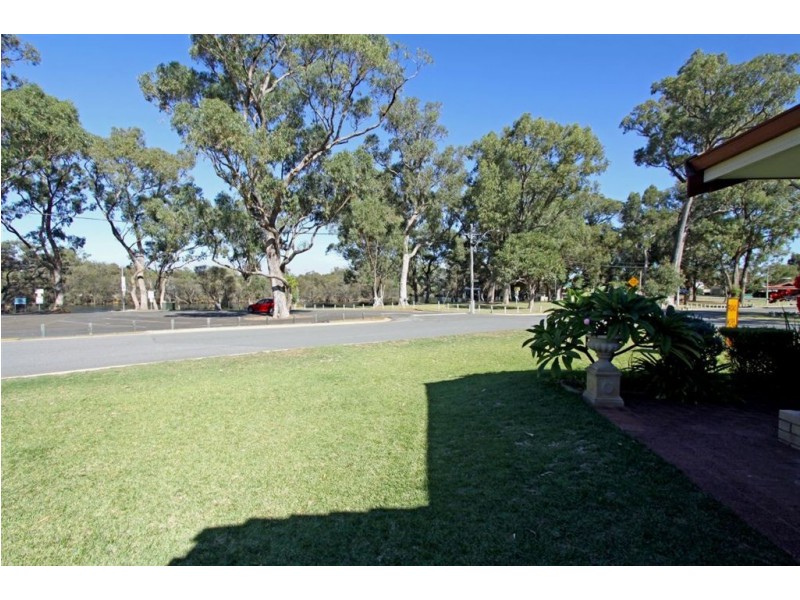 2 Manjeep Road, Greenfields WA 6210