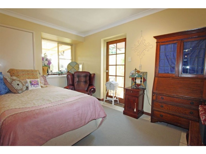 2 Manjeep Road, Greenfields WA 6210