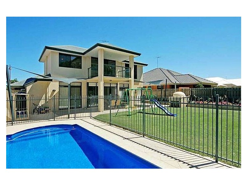 11 Mayfair Mews, Meadow Springs WA 6210