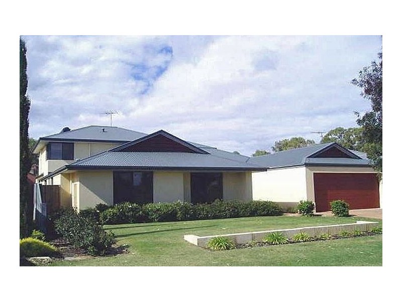 11 Mayfair Mews, Meadow Springs WA 6210