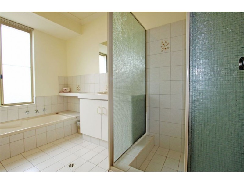 27 Portmarnock Circle, Halls Head WA 6210