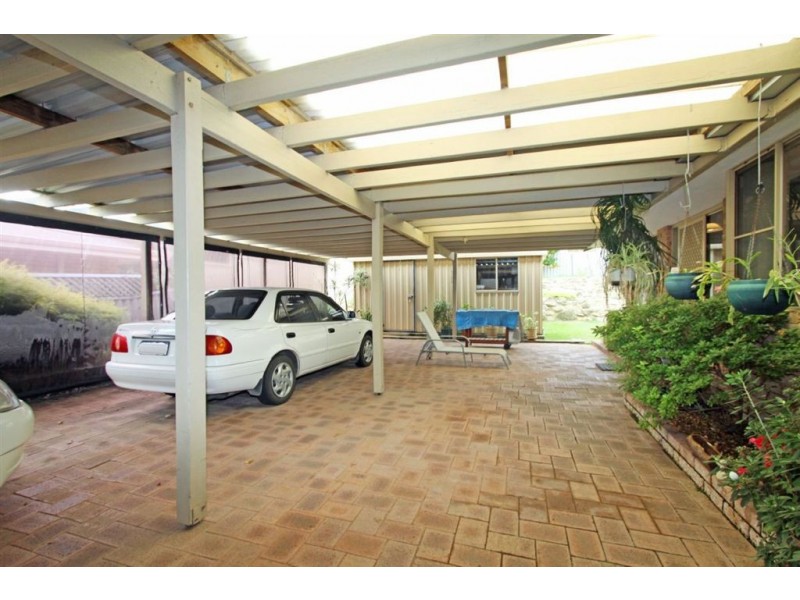 27 Portmarnock Circle, Halls Head WA 6210