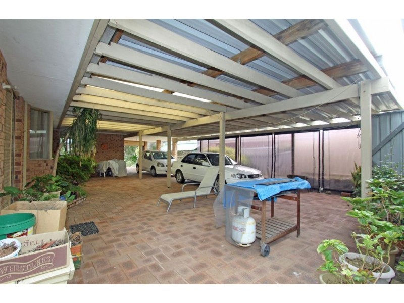 27 Portmarnock Circle, Halls Head WA 6210