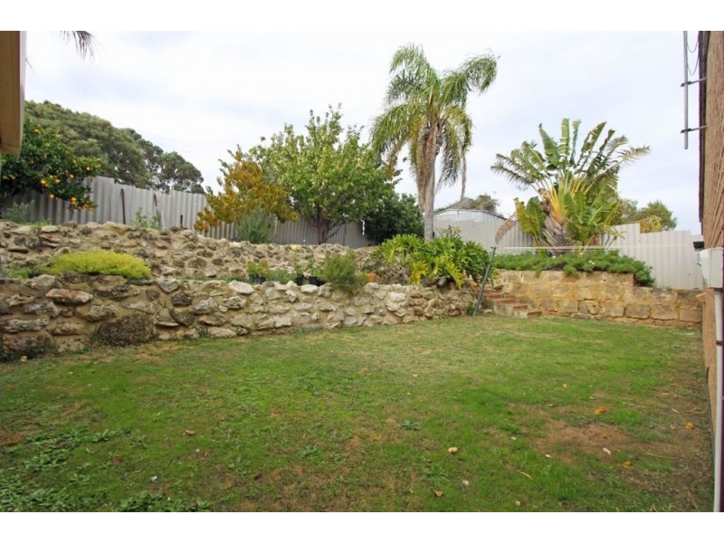 27 Portmarnock Circle, Halls Head WA 6210