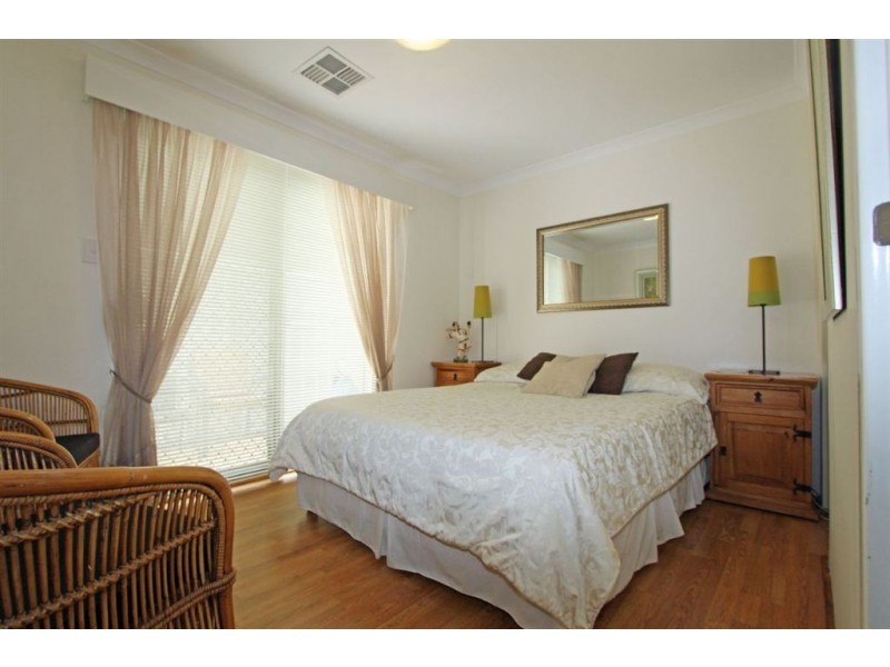 1/10 Davey Street, Mandurah WA 6210