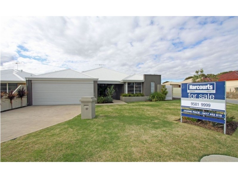 17 Pingle Drive, Greenfields WA 6210