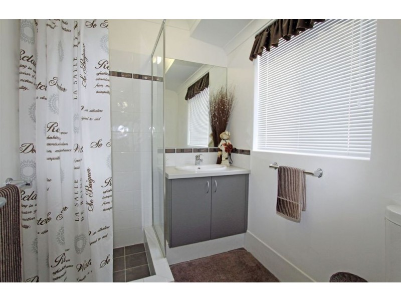 17 Pingle Drive, Greenfields WA 6210