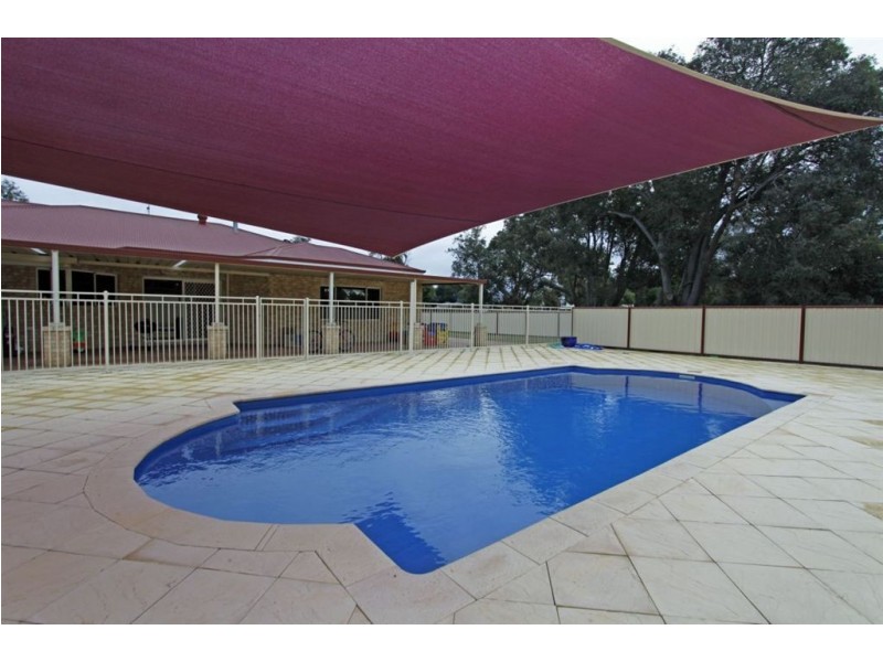 44 Peaceful Waters Drive, Barragup WA 6209