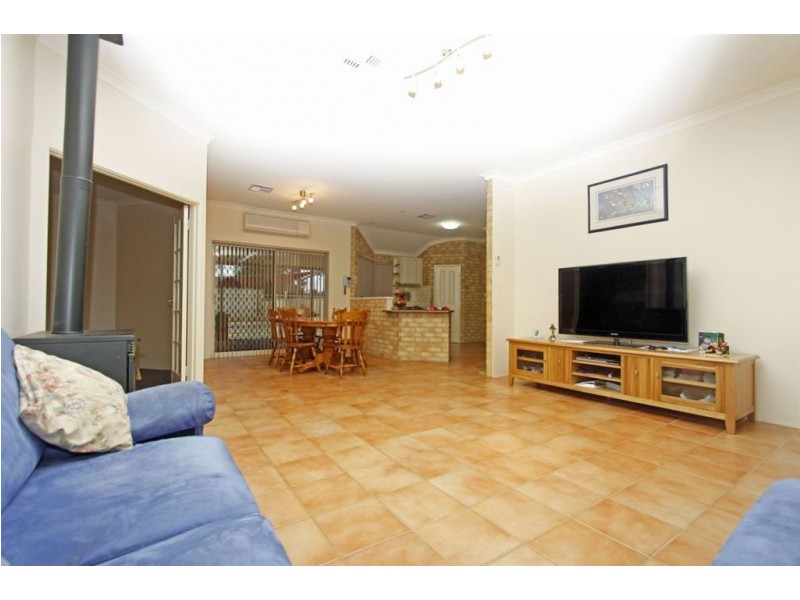 44 Peaceful Waters Drive, Barragup WA 6209