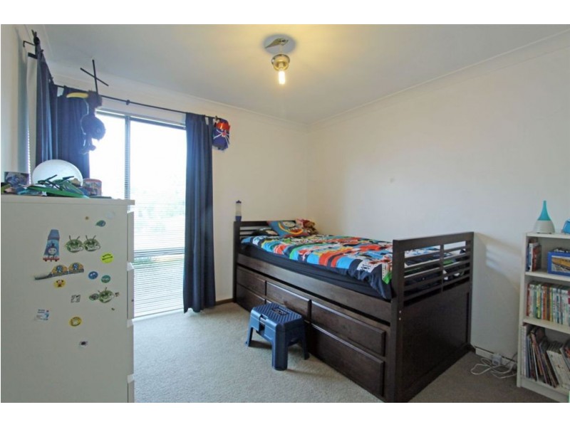 3 Oakdale Close, Halls Head WA 6210