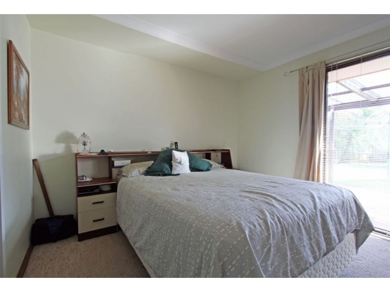 3 Oakdale Close, Halls Head WA 6210