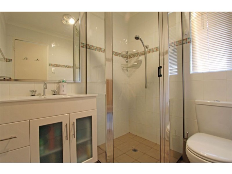 3 Oakdale Close, Halls Head WA 6210