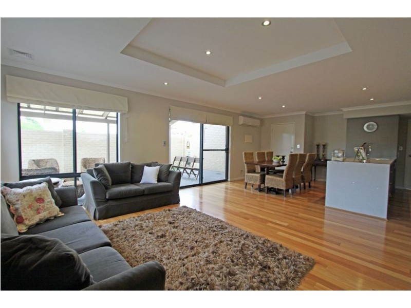 16 Shannon Road, Mandurah WA 6210