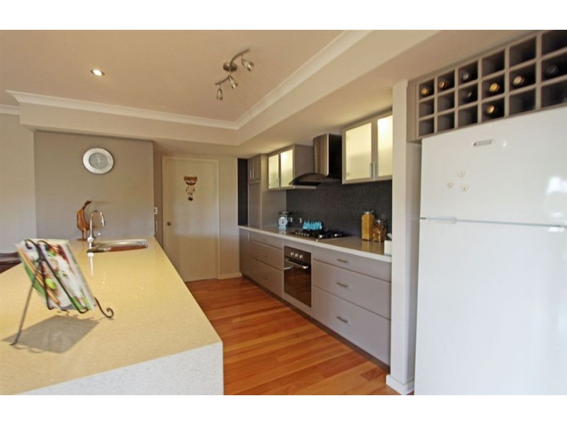 16 Shannon Road, Mandurah WA 6210
