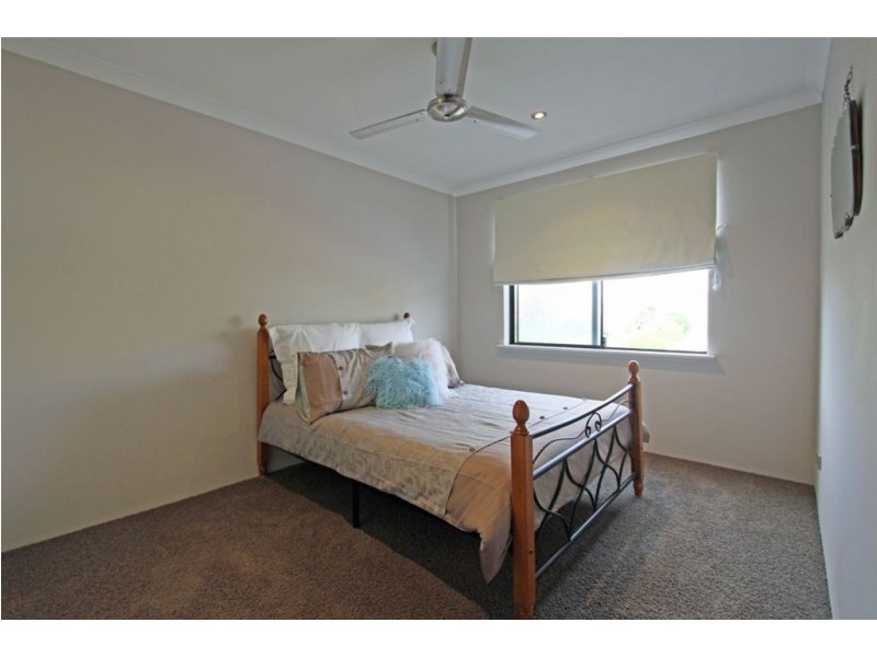 16 Shannon Road, Mandurah WA 6210