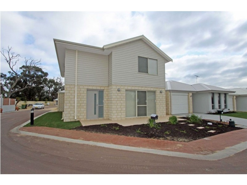 70 Leisure Way, Halls Head WA 6210