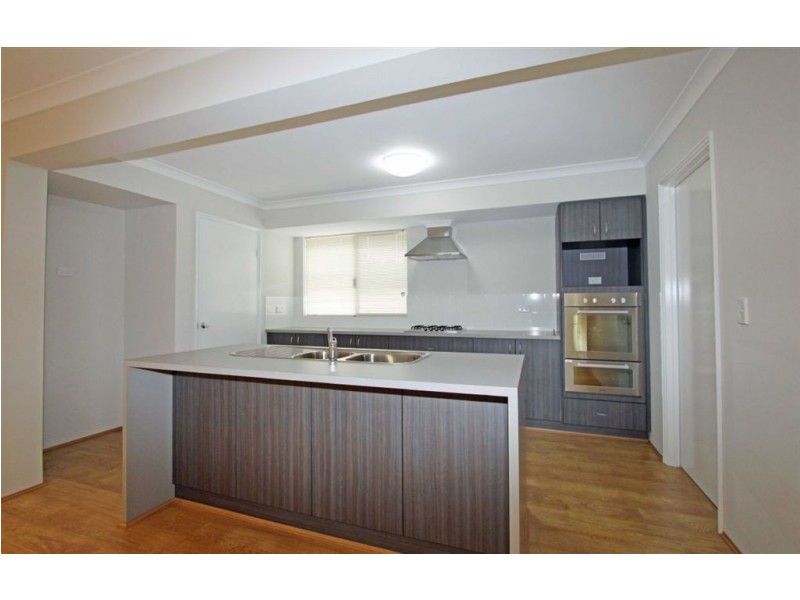 70 Leisure Way, Halls Head WA 6210
