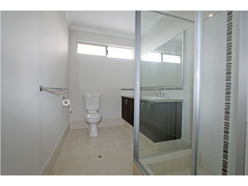 70 Leisure Way, Halls Head WA 6210