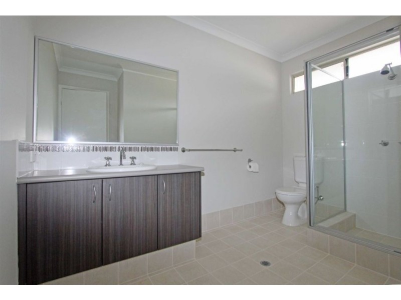 70 Leisure Way, Halls Head WA 6210