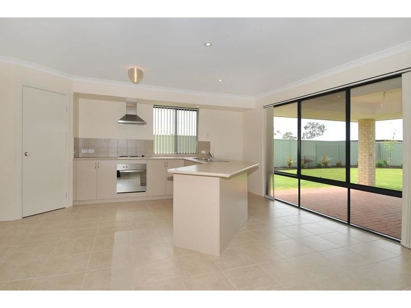 10 Bibbulmun Meander, Ravenswood WA 6208