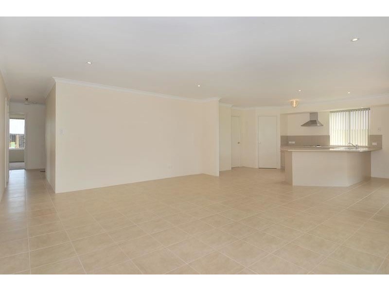 10 Bibbulmun Meander, Ravenswood WA 6208