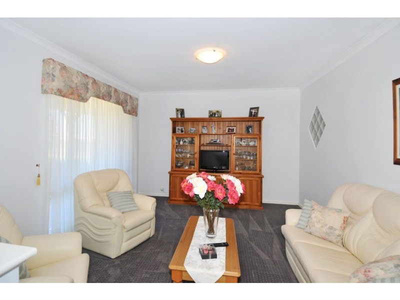 21 Batavia Avenue, Wannanup WA 6210