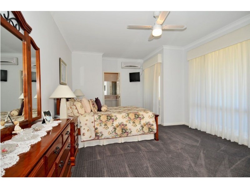 21 Batavia Avenue, Wannanup WA 6210