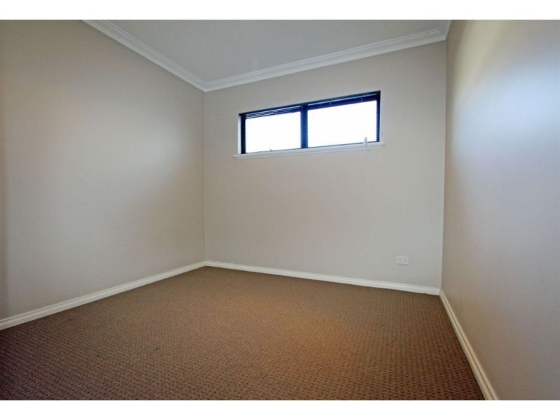 16/1 Marina Quay Drive, Erskine WA 6210
