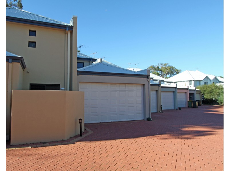 16/1 Marina Quay Drive, Erskine WA 6210