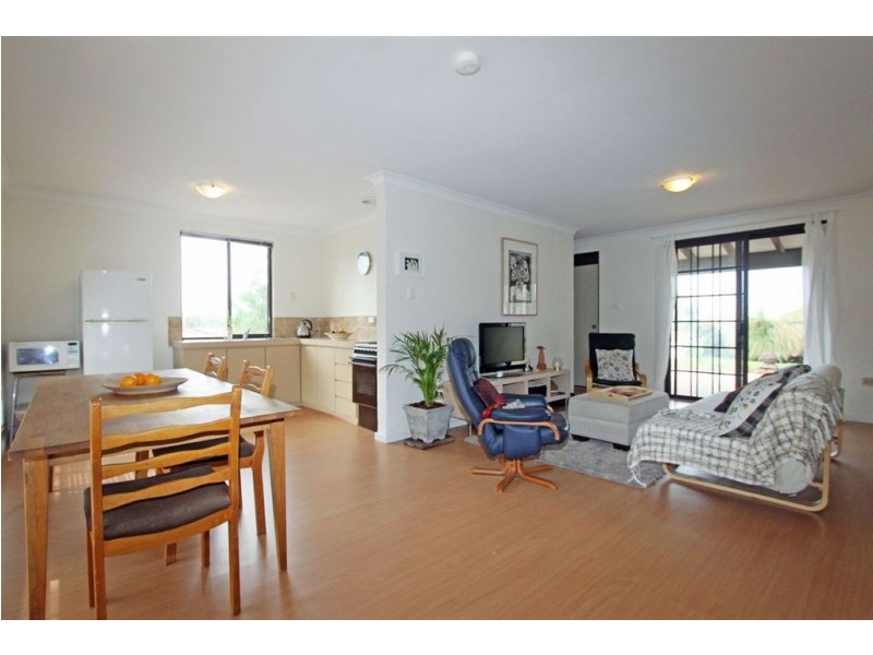 41 Yeedong Road, Falcon WA 6210