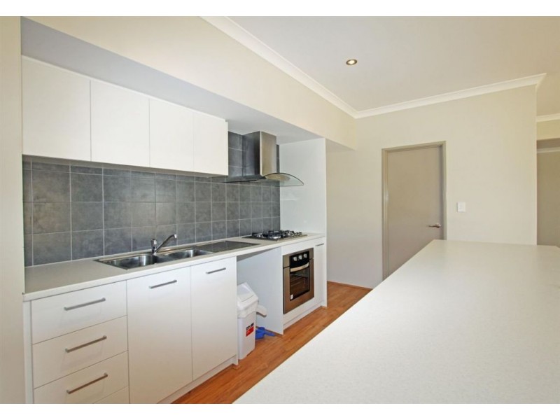 48 Cobaki Brace, Lakelands WA 6180