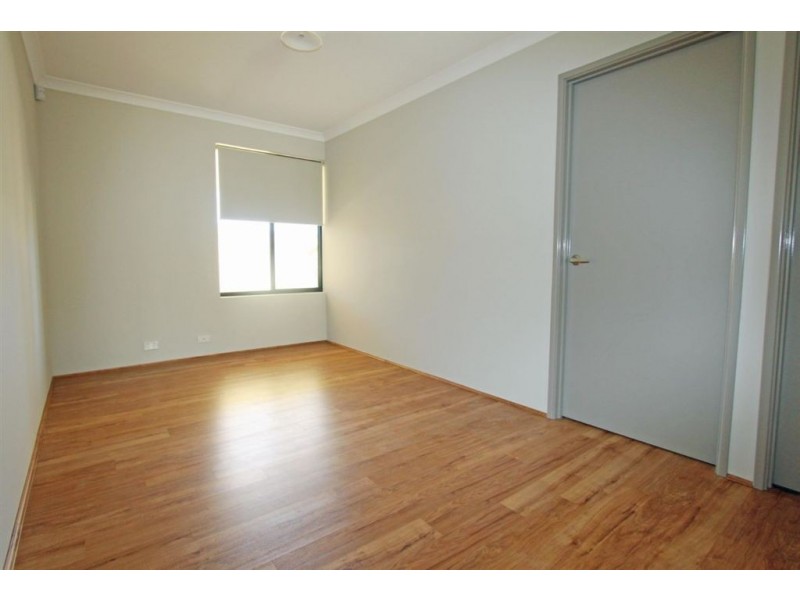 48 Cobaki Brace, Lakelands WA 6180