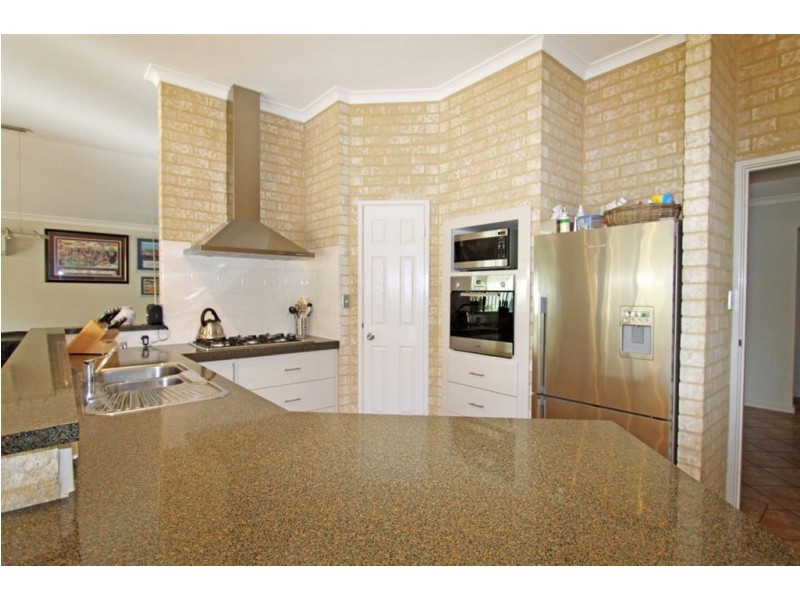 23 Willoughbridge Crescent, Erskine WA 6210