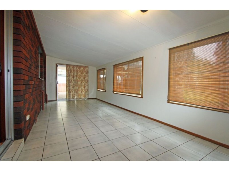 8 Morfitt Street, Mandurah WA 6210
