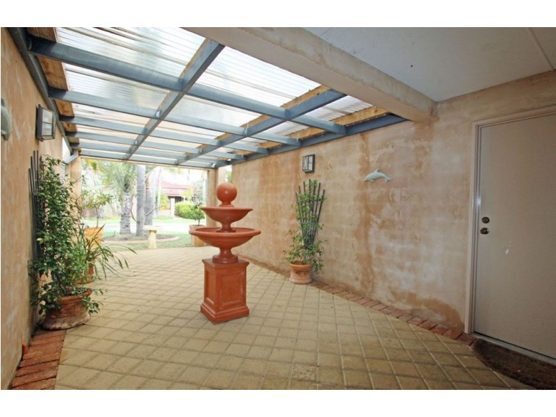 12 Dorneywood Crescent, Erskine WA 6210