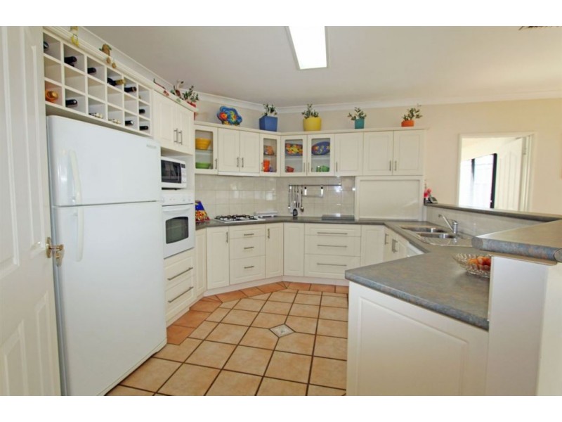 12 Dorneywood Crescent, Erskine WA 6210