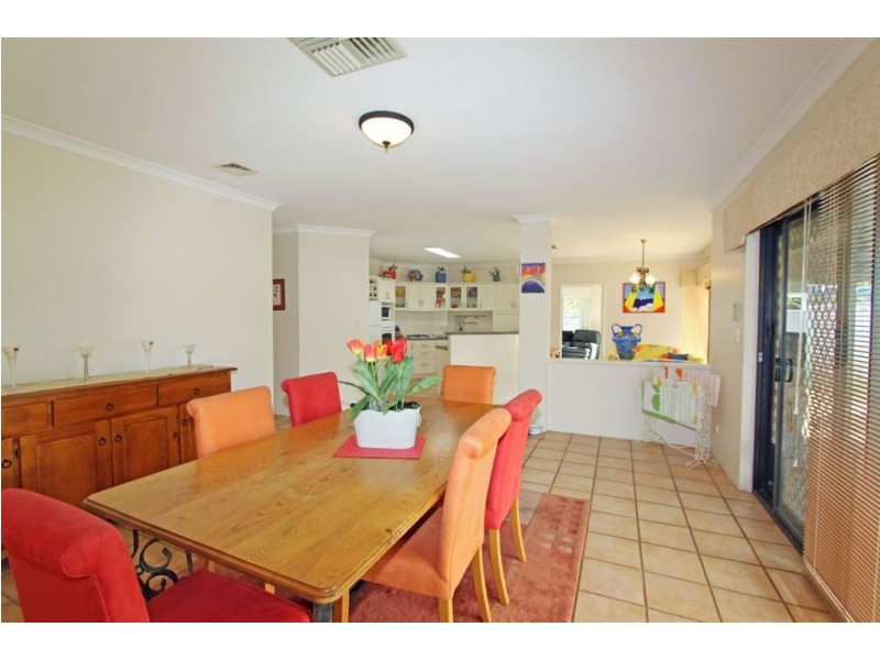 12 Dorneywood Crescent, Erskine WA 6210