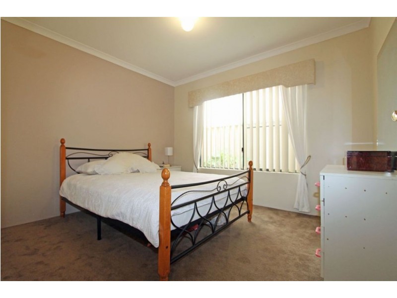 12 Dorneywood Crescent, Erskine WA 6210