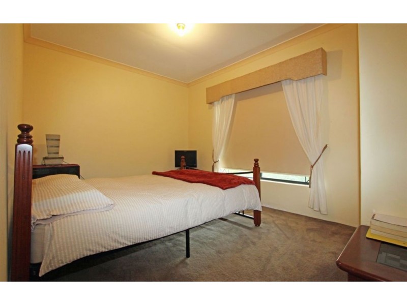 12 Dorneywood Crescent, Erskine WA 6210