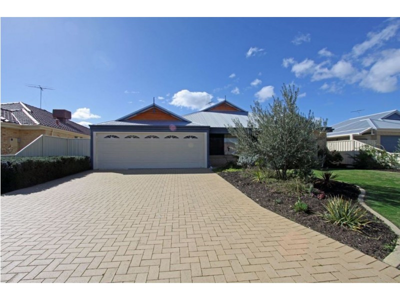 13 Brouwer Trail, Dudley Park WA 6210