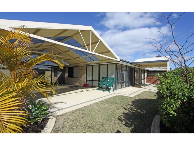 13 Brouwer Trail, Dudley Park WA 6210