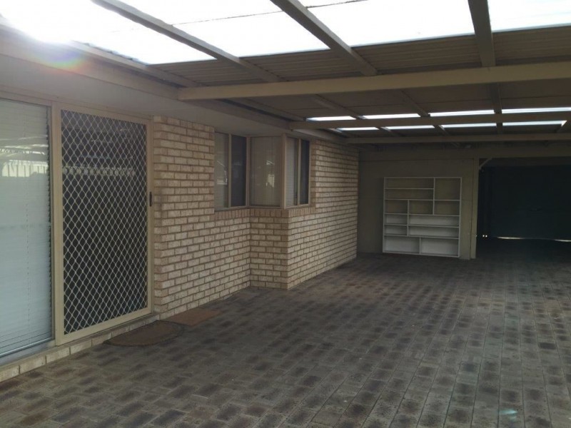 15 Tallas Road, Silver Sands WA 6210