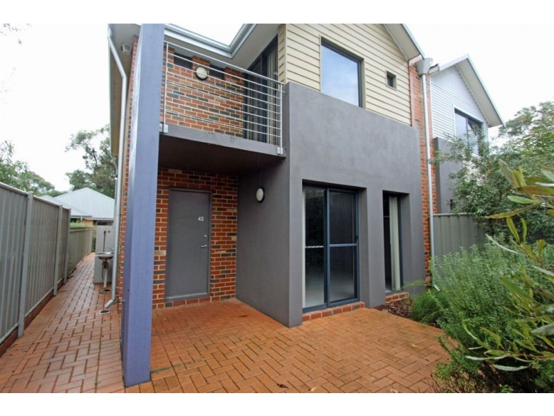 42/1 Mariners Cove Drive, Dudley Park WA 6210