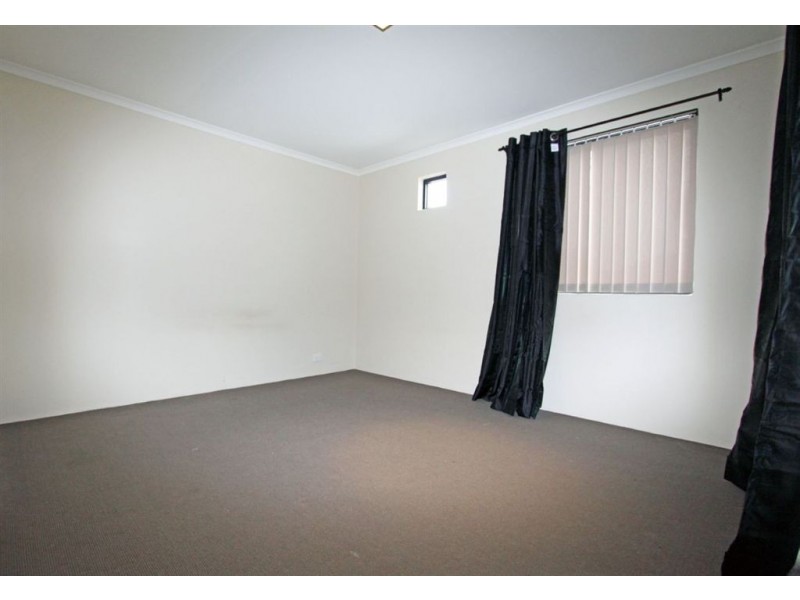 42/1 Mariners Cove Drive, Dudley Park WA 6210