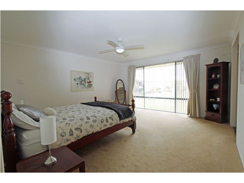 18 Hazelmere Drive, Dawesville WA 6211